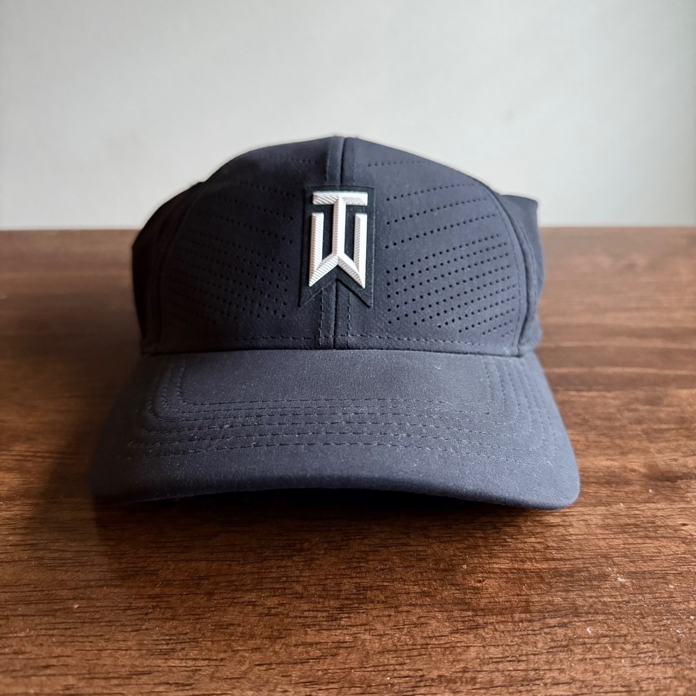 Nike Tiger Woods Heritage86 Dri-FIT Golf Hat Gray TW Logo Perforated Cap S/M